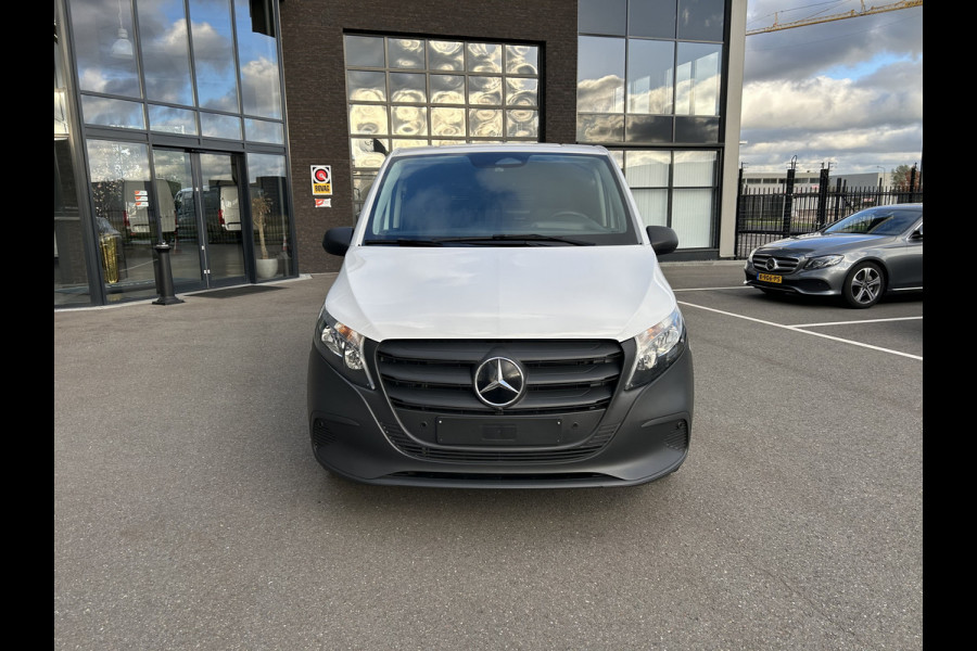 Mercedes-Benz Vito 116 CDI L2 Pro 2500KG Trekhaak / MBUX / Camera / Navigatie / Cruise control / Airco / Achterdeuren