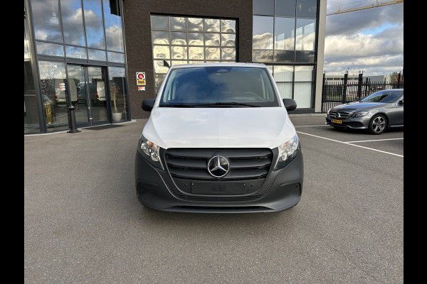 Mercedes-Benz Vito 116 CDI L2 Pro 2500KG Trekhaak / MBUX / Camera / Navigatie / Cruise control / Airco / Achterdeuren