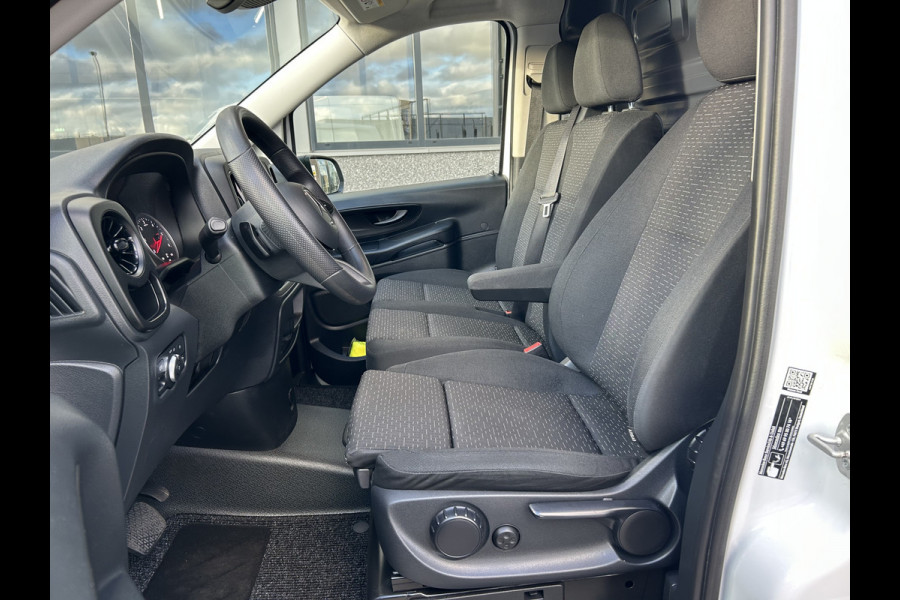 Mercedes-Benz Vito 116 CDI L2 Pro 2500KG Trekhaak / MBUX / Camera / Navigatie / Cruise control / Airco / Achterdeuren
