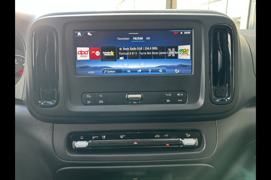 Mercedes-Benz Vito 116 CDI L2 Pro 2500KG Trekhaak / MBUX / Camera / Navigatie / Cruise control / Airco / Achterdeuren