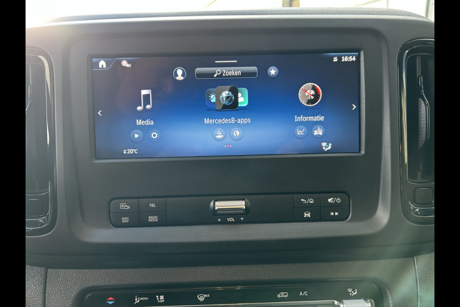 Mercedes-Benz Vito 116 CDI L2 Pro 2500KG Trekhaak / MBUX / Camera / Navigatie / Cruise control / Airco / Achterdeuren