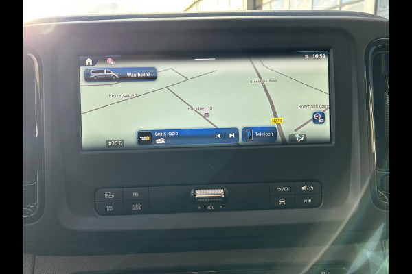 Mercedes-Benz Vito 116 CDI L2 Pro 2500KG Trekhaak / MBUX / Camera / Navigatie / Cruise control / Airco / Achterdeuren