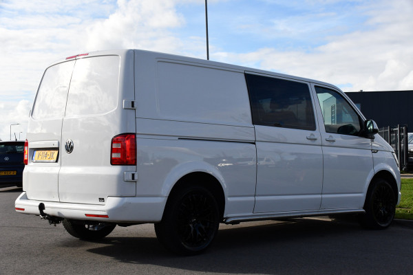 Volkswagen Transporter 2.0 TDI L2H1 DC PB Edition Carplay, Trekhaak, Airco, 150pk, Multimedia, Euro 6,Uniek! Volkswagen Transporter 2.0 TDI L2H1 DC PB Edition Carplay, Trekhaak, Airco, 150pk, Multimedia, Euro 6,Uniek!