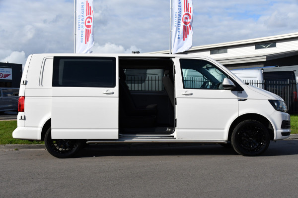 Volkswagen Transporter 2.0 TDI L2H1 DC PB Edition Carplay, Trekhaak, Airco, 150pk, Multimedia, Euro 6,Uniek! Volkswagen Transporter 2.0 TDI L2H1 DC PB Edition Carplay, Trekhaak, Airco, 150pk, Multimedia, Euro 6,Uniek!