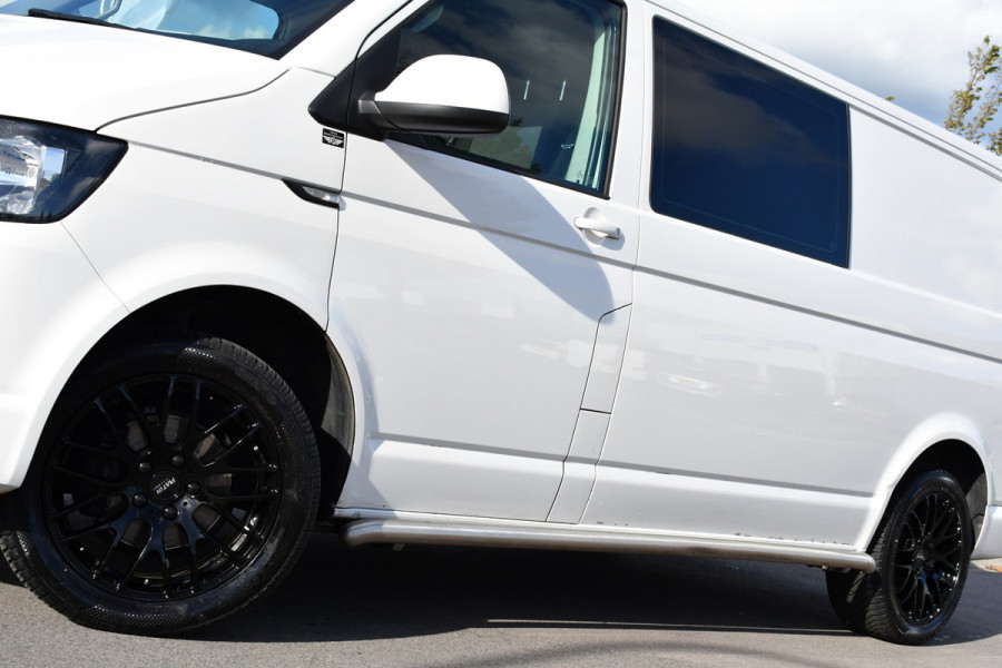 Volkswagen Transporter 2.0 TDI L2H1 DC PB Edition Carplay, Trekhaak, Airco, 150pk, Multimedia, Euro 6,Uniek! Volkswagen Transporter 2.0 TDI L2H1 DC PB Edition Carplay, Trekhaak, Airco, 150pk, Multimedia, Euro 6,Uniek!