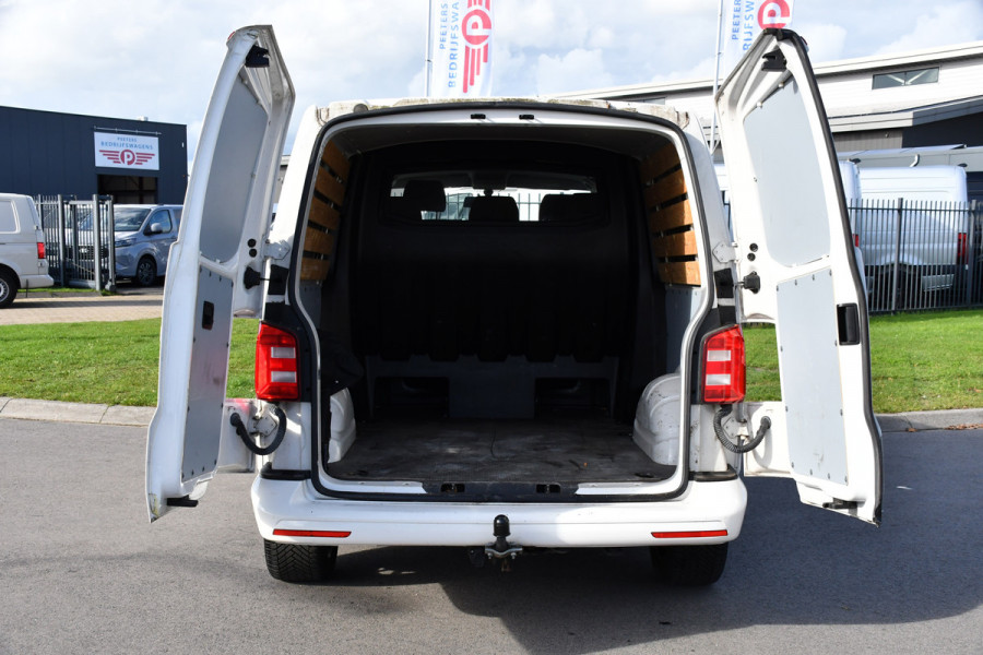 Volkswagen Transporter 2.0 TDI L2H1 DC PB Edition Carplay, Trekhaak, Airco, 150pk, Multimedia, Euro 6,Uniek! Volkswagen Transporter 2.0 TDI L2H1 DC PB Edition Carplay, Trekhaak, Airco, 150pk, Multimedia, Euro 6,Uniek!