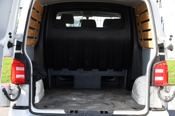 Volkswagen Transporter 2.0 TDI L2H1 DC PB Edition Carplay, Trekhaak, Airco, 150pk, Multimedia, Euro 6,Uniek! Volkswagen Transporter 2.0 TDI L2H1 DC PB Edition Carplay, Trekhaak, Airco, 150pk, Multimedia, Euro 6,Uniek!
