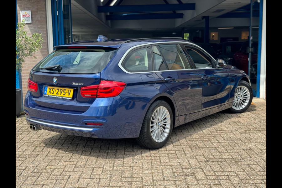 BMW 3 Serie Touring 320i Luxury 2019 AUT NAVI LEDER 1e Eig!