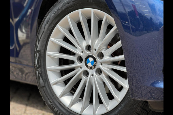 BMW 3 Serie Touring 320i Luxury 2019 AUT NAVI LEDER 1e Eig!