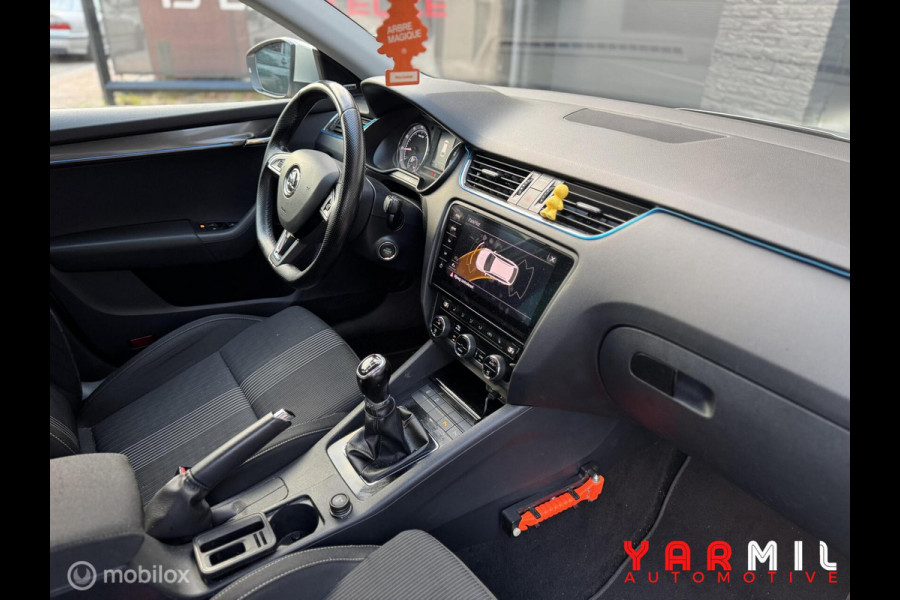 Škoda Octavia Combi 1.0 TSI Greentech Style Business NAP DEALER ONDERHOUDEN Škoda Octavia Combi 1.0 TSI Greentech Style Business NAP DEALER ONDERHOUDEN