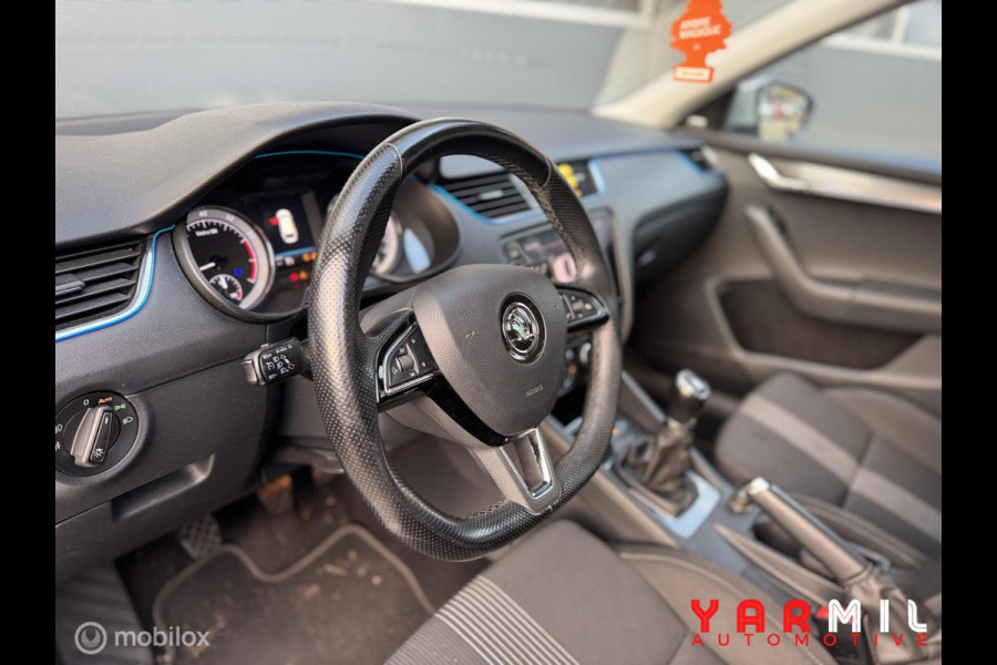 Škoda Octavia Combi 1.0 TSI Greentech Style Business NAP DEALER ONDERHOUDEN Škoda Octavia Combi 1.0 TSI Greentech Style Business NAP DEALER ONDERHOUDEN