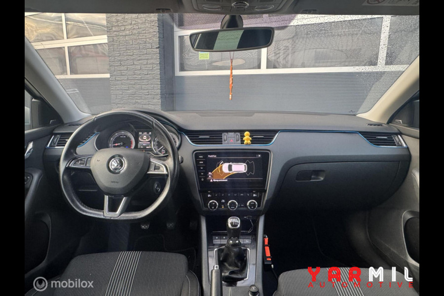 Škoda Octavia Combi 1.0 TSI Greentech Style Business NAP DEALER ONDERHOUDEN Škoda Octavia Combi 1.0 TSI Greentech Style Business NAP DEALER ONDERHOUDEN