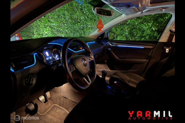 Škoda Octavia Combi 1.0 TSI Greentech Style Business NAP DEALER ONDERHOUDEN Škoda Octavia Combi 1.0 TSI Greentech Style Business NAP DEALER ONDERHOUDEN