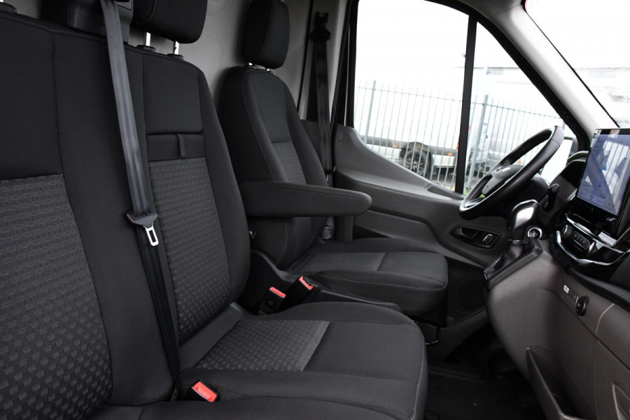 Ford Transit 350 2.0 TDCI L3H2 RWD Black Edition Adaptieve Cruise, Camera, 3500kg Trekhaak, 2 x Schuifdeur, Carplay, Xenon, 165pk, Automaat, Uniek! Ford Transit 350 2.0 TDCI L3H2 RWD Black Edition Adaptieve Cruise, Camera, 3500kg Trekhaak, 2 x Schuifdeur, Carplay, Xenon, 165pk, Automaat, Uniek!