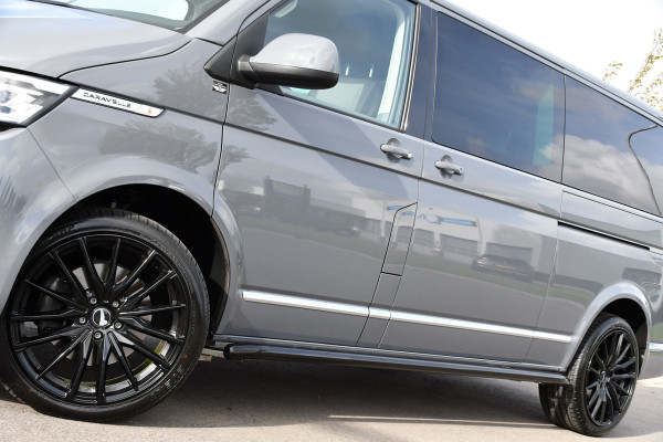 Volkswagen Transporter 2.0 TDI L2H1 DC Caravelle Full options! Adaptieve Cruise, Virtual, Carplay, LED, 204PK, 2 x Schuifdeur, Clima, Stoelverwarming, Trekhaak, Uniek! Bulli Volkswagen Transporter 2.0 TDI L2H1 DC Caravelle Full options! Adaptieve Cruise, Virtual, Carplay, LED, 204PK, 2 x Schuifdeur, Clima, Stoelverwarming, Trekhaak, Uniek! Bulli