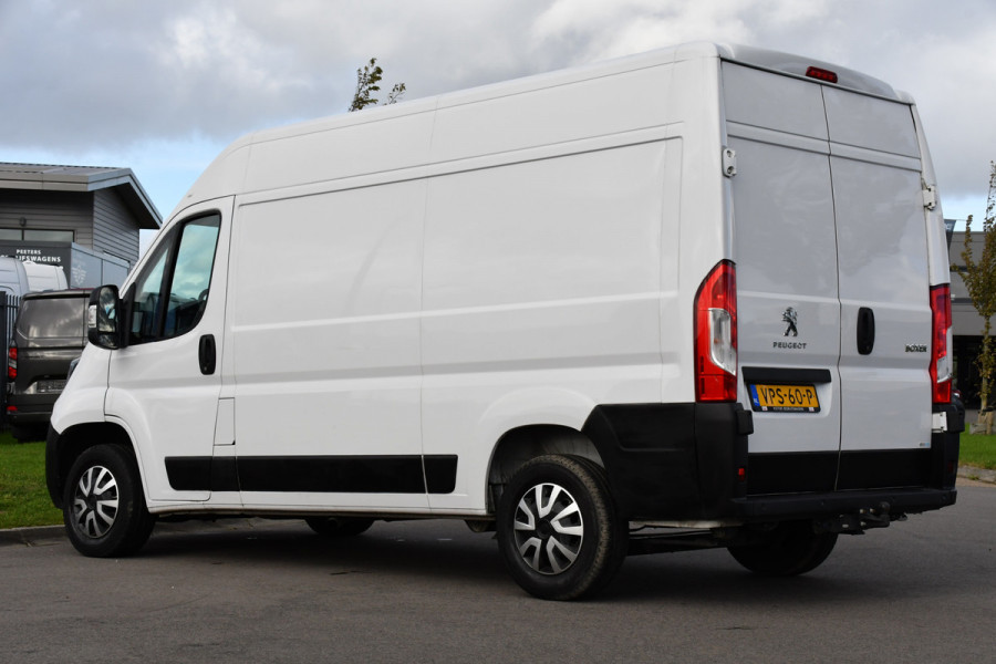Peugeot Boxer 2.2 BlueHDi 120 L2H2 Premium Cruise, NAVI, Sensoren, Trekhaak, Multimedia, 120pk, Uniek!