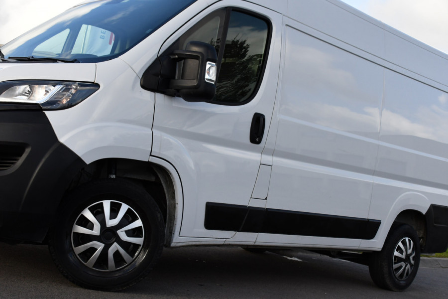 Peugeot Boxer 2.2 BlueHDi 120 L2H2 Premium Cruise, NAVI, Sensoren, Trekhaak, Multimedia, 120pk, Uniek!