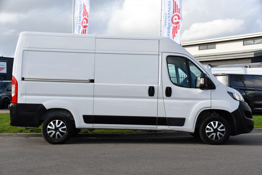 Peugeot Boxer 2.2 BlueHDi 120 L2H2 Premium Cruise, NAVI, Sensoren, Trekhaak, Multimedia, 120pk, Uniek!