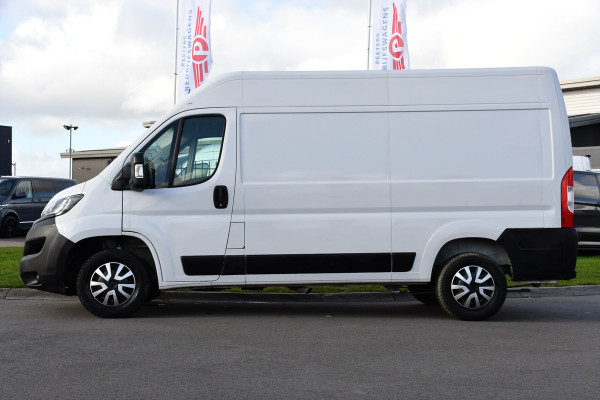 Peugeot Boxer 2.2 BlueHDi 120 L2H2 Premium Cruise, NAVI, Sensoren, Trekhaak, Multimedia, 120pk, Uniek!