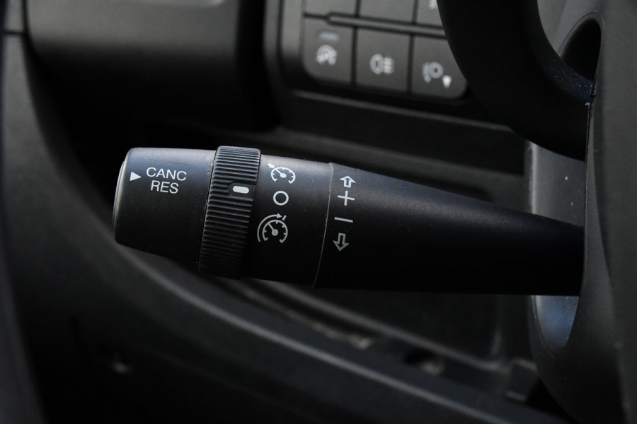 Peugeot Boxer 2.2 BlueHDi 120 L2H2 Premium Cruise, NAVI, Sensoren, Trekhaak, Multimedia, 120pk, Uniek!