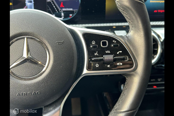 Mercedes-Benz A-Klasse 180 Business Solution FM nav / Camera / Half leder / LED