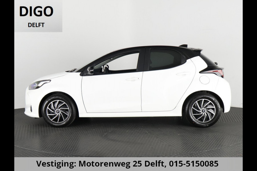 Toyota Yaris 1.5 HYBRIDE BLACK & WHITE GARANTIE 3-2034 AUTOMAAT. CLOUD NAVI. SLECHTS 17.000 KM. Toyota Yaris 1.5 HYBRIDE BLACK & WHITE GARANTIE 3-2034 AUTOMAAT. CLOUD NAVI. SLECHTS 17.000 KM.