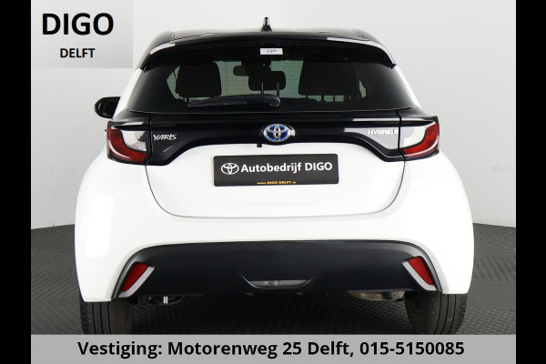 Toyota Yaris 1.5 HYBRIDE BLACK & WHITE GARANTIE 3-2034 AUTOMAAT. CLOUD NAVI. SLECHTS 17.000 KM. Toyota Yaris 1.5 HYBRIDE BLACK & WHITE GARANTIE 3-2034 AUTOMAAT. CLOUD NAVI. SLECHTS 17.000 KM.