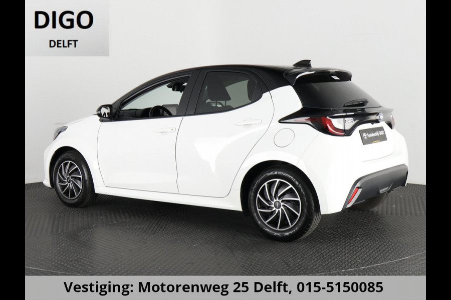 Toyota Yaris 1.5 HYBRIDE BLACK & WHITE GARANTIE 3-2034 AUTOMAAT. CLOUD NAVI. SLECHTS 17.000 KM. Toyota Yaris 1.5 HYBRIDE BLACK & WHITE GARANTIE 3-2034 AUTOMAAT. CLOUD NAVI. SLECHTS 17.000 KM.