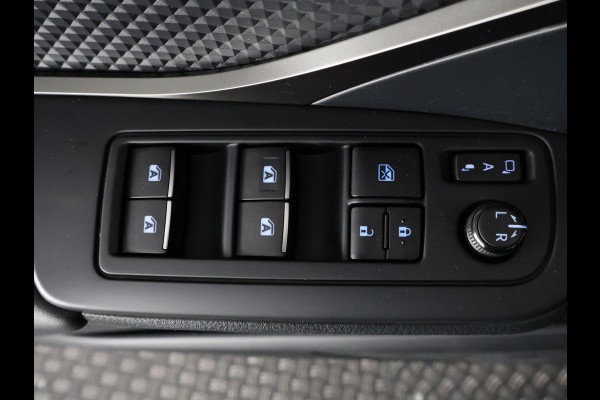 Toyota C-HR 116 PK DYNAMIC URBAN NAVI 1e EIG GARANTIE 6-2028 ! LMV.CLIMA. ADAPTIEF CRUISE CONTROL . KEYLESS ENTRY . ELEKTRISCHE INKLAPBARE SPIEGELS . Toyota C-HR 116 PK DYNAMIC URBAN NAVI 1e EIG GARANTIE 6-2028 ! LMV.CLIMA. ADAPTIEF CRUISE CONTROL . KEYLESS ENTRY . ELEKTRISCHE INKLAPBARE SPIEGELS .