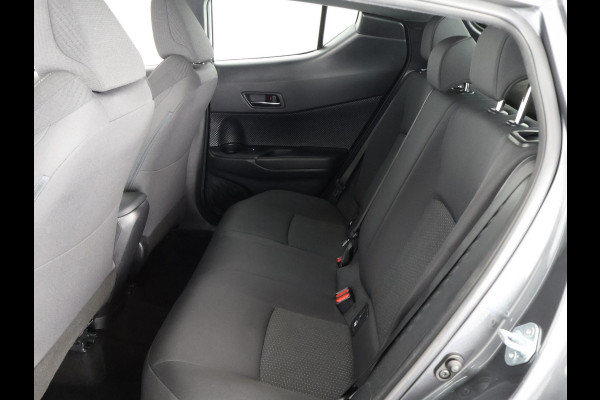 Toyota C-HR 116 PK DYNAMIC URBAN NAVI 1e EIG GARANTIE 6-2028 ! LMV.CLIMA. ADAPTIEF CRUISE CONTROL . KEYLESS ENTRY . ELEKTRISCHE INKLAPBARE SPIEGELS . Toyota C-HR 116 PK DYNAMIC URBAN NAVI 1e EIG GARANTIE 6-2028 ! LMV.CLIMA. ADAPTIEF CRUISE CONTROL . KEYLESS ENTRY . ELEKTRISCHE INKLAPBARE SPIEGELS .