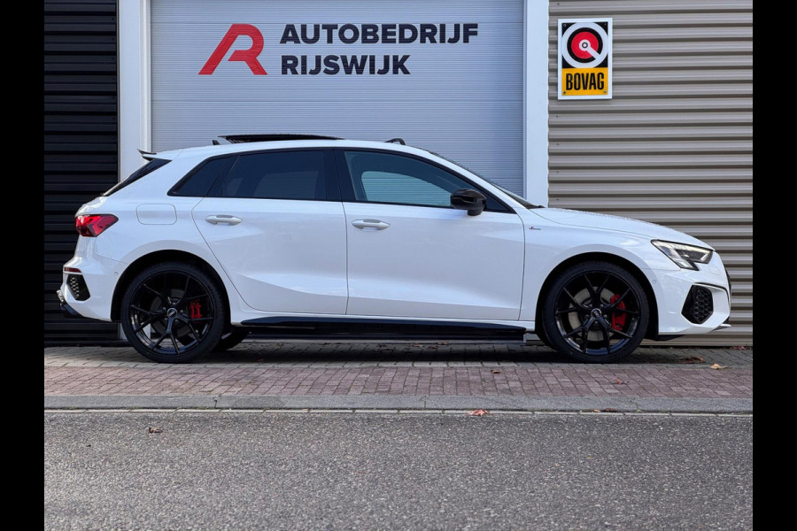 Audi A3 Sportback 45 TFSI e S3 Competition Pano/B&O/Memory Audi A3 Sportback 45 TFSI e S3 Competition Pano/B&O/Memory