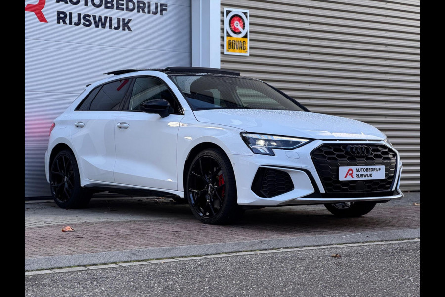 Audi A3 Sportback 45 TFSI e S3 Competition Pano/B&O/Memory Audi A3 Sportback 45 TFSI e S3 Competition Pano/B&O/Memory