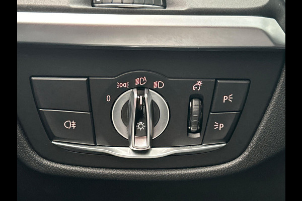 BMW X3 XDrive30e High Executive M-Sport Pano/dak Harman/Kardon Head/up BMW X3 XDrive30e High Executive M-Sport Pano/dak Harman/Kardon Head/up