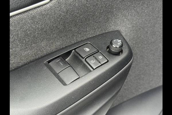 Toyota Yaris 1.5 Hybrid 116pk Active | Apple CarPlay/Android auto, Parkeercamera, Adaptive cruise control, Regensensor Toyota Yaris 1.5 Hybrid 116pk Active | Apple CarPlay/Android auto, Parkeercamera, Adaptive cruise control, Regensensor