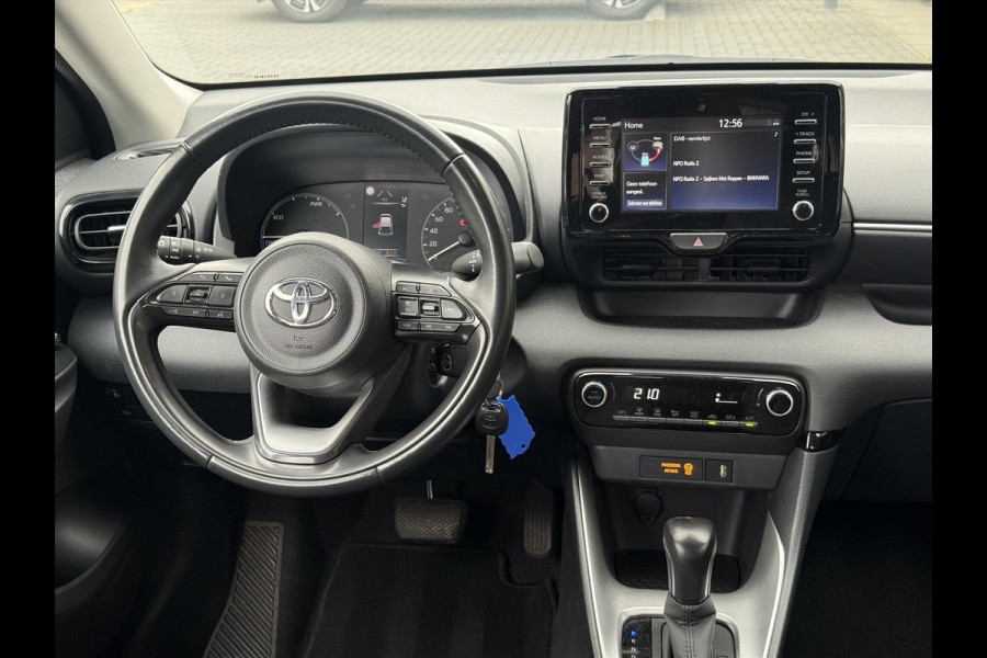 Toyota Yaris 1.5 Hybrid 116pk Active | Apple CarPlay/Android auto, Parkeercamera, Adaptive cruise control, Regensensor Toyota Yaris 1.5 Hybrid 116pk Active | Apple CarPlay/Android auto, Parkeercamera, Adaptive cruise control, Regensensor