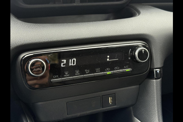 Toyota Yaris 1.5 Hybrid 116pk Active | Apple CarPlay/Android auto, Parkeercamera, Adaptive cruise control, Regensensor Toyota Yaris 1.5 Hybrid 116pk Active | Apple CarPlay/Android auto, Parkeercamera, Adaptive cruise control, Regensensor