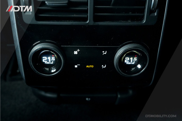 Land Rover Range Rover Sport P400e HSE Dynamic | SVO | Panoramadak | HuD | Alcantara Land Rover Range Rover Sport P400e HSE Dynamic | SVO | Panoramadak | HuD | Alcantara