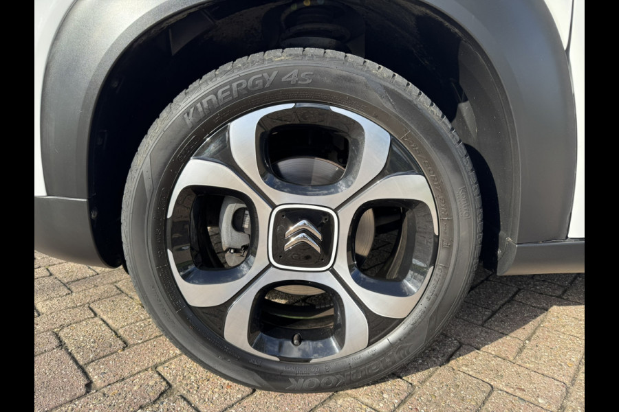 Citroën C3 Aircross 1.2 PureTech S&S Shine Half Leder | Stoelverwarming | Schuif- / Panodak | Grip Control Citroën C3 Aircross 1.2 PureTech S&S Shine Half Leder | Stoelverwarming | Schuif- / Panodak | Grip Control