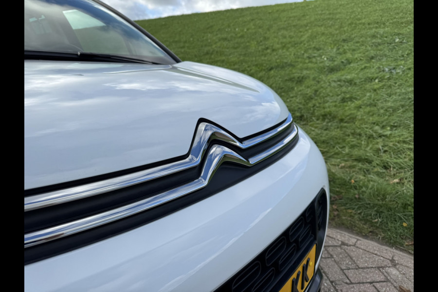 Citroën C3 Aircross 1.2 PureTech S&S Shine Half Leder | Stoelverwarming | Schuif- / Panodak | Grip Control Citroën C3 Aircross 1.2 PureTech S&S Shine Half Leder | Stoelverwarming | Schuif- / Panodak | Grip Control