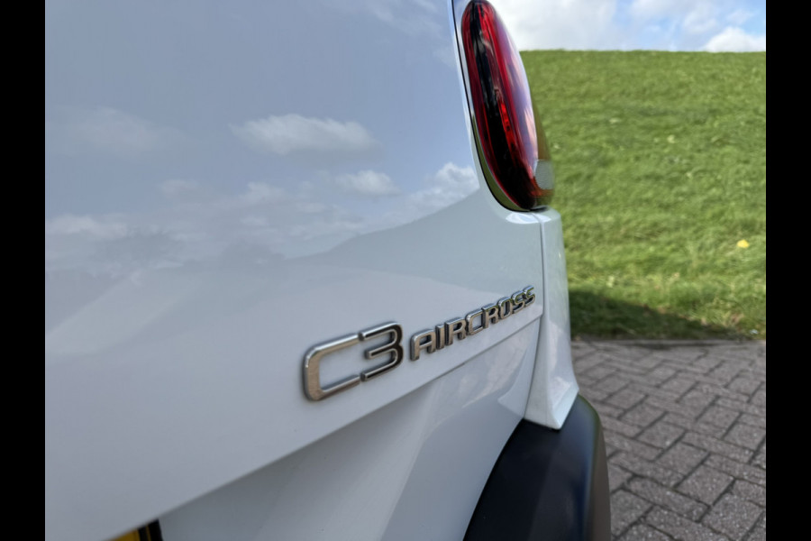 Citroën C3 Aircross 1.2 PureTech S&S Shine Half Leder | Stoelverwarming | Schuif- / Panodak | Grip Control Citroën C3 Aircross 1.2 PureTech S&S Shine Half Leder | Stoelverwarming | Schuif- / Panodak | Grip Control