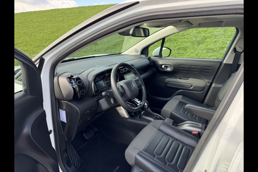 Citroën C3 Aircross 1.2 PureTech S&S Shine Half Leder | Stoelverwarming | Schuif- / Panodak | Grip Control Citroën C3 Aircross 1.2 PureTech S&S Shine Half Leder | Stoelverwarming | Schuif- / Panodak | Grip Control