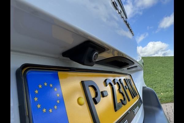 Citroën C3 Aircross 1.2 PureTech S&S Shine Half Leder | Stoelverwarming | Schuif- / Panodak | Grip Control Citroën C3 Aircross 1.2 PureTech S&S Shine Half Leder | Stoelverwarming | Schuif- / Panodak | Grip Control