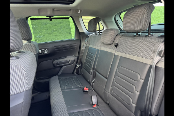 Citroën C3 Aircross 1.2 PureTech S&S Shine Half Leder | Stoelverwarming | Schuif- / Panodak | Grip Control Citroën C3 Aircross 1.2 PureTech S&S Shine Half Leder | Stoelverwarming | Schuif- / Panodak | Grip Control