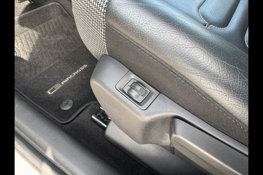 Citroën C3 Aircross 1.2 PureTech S&S Shine Half Leder | Stoelverwarming | Schuif- / Panodak | Grip Control Citroën C3 Aircross 1.2 PureTech S&S Shine Half Leder | Stoelverwarming | Schuif- / Panodak | Grip Control