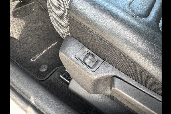 Citroën C3 Aircross 1.2 PureTech S&S Shine Half Leder | Stoelverwarming | Schuif- / Panodak | Grip Control Citroën C3 Aircross 1.2 PureTech S&S Shine Half Leder | Stoelverwarming | Schuif- / Panodak | Grip Control