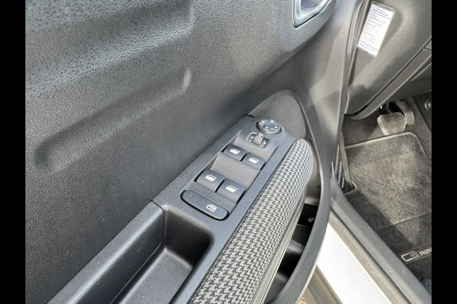 Citroën C3 Aircross 1.2 PureTech S&S Shine Half Leder | Stoelverwarming | Schuif- / Panodak | Grip Control Citroën C3 Aircross 1.2 PureTech S&S Shine Half Leder | Stoelverwarming | Schuif- / Panodak | Grip Control