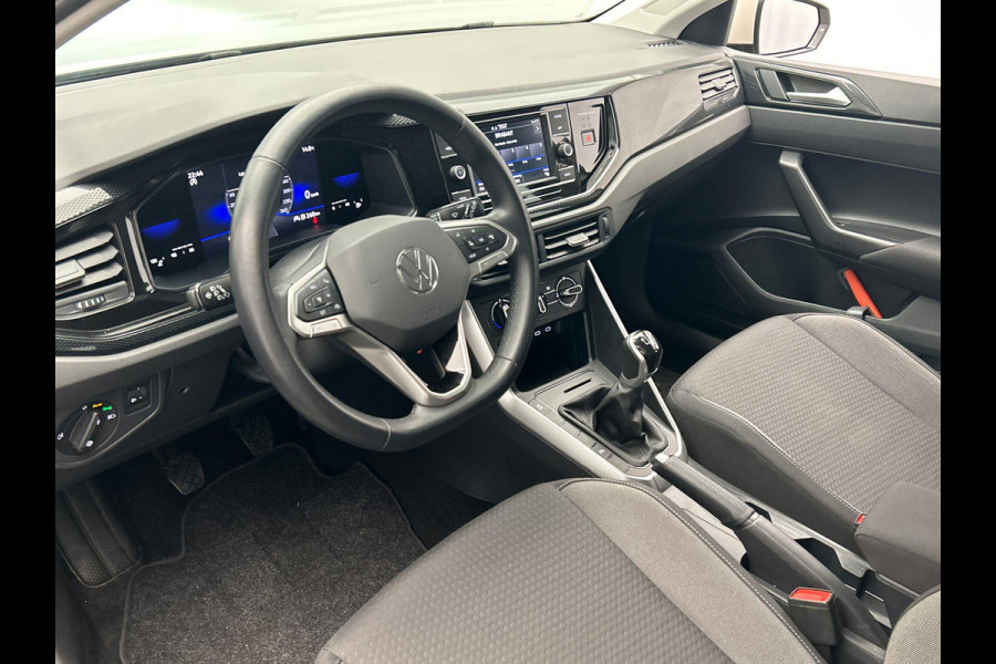 Volkswagen Polo 1.0 TSI Life Apple/Carplay Adaptieve/Cruise Origineel NL Volkswagen Polo 1.0 TSI Life Apple/Carplay Adaptieve/Cruise Origineel NL