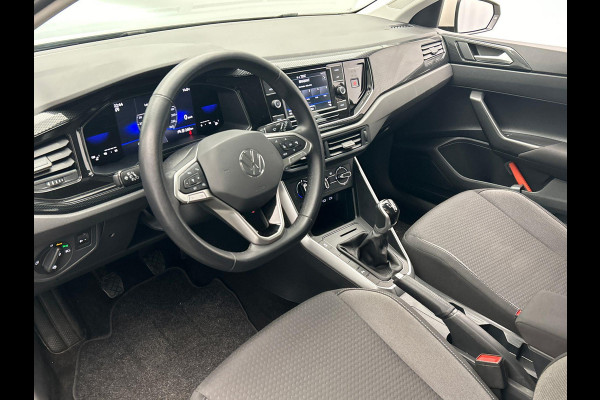Volkswagen Polo 1.0 TSI Life Apple/Carplay Adaptieve/Cruise Origineel NL Volkswagen Polo 1.0 TSI Life Apple/Carplay Adaptieve/Cruise Origineel NL