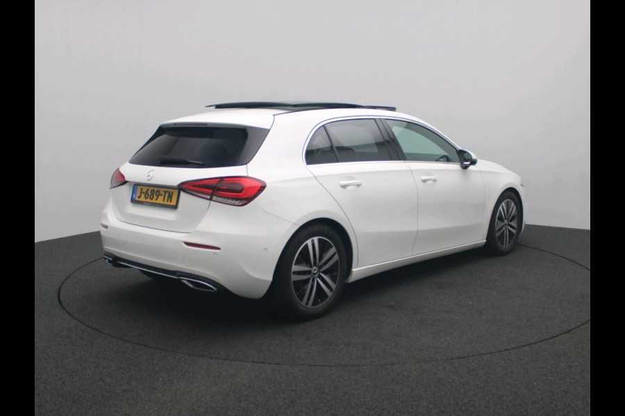 Mercedes-Benz A-Klasse 160 Business Solution Luxury Panorama Schuif-Kanteldak | Sfeerverlichting | Achteruitrijcamera | Stoelverwarming voor | Buitenspiegels elektrisch inklapbaar. Inclusief 24 maanden MB Certified garantie voor Europa. Mercedes-Benz A-Klasse 160 Business Solution Luxury Panorama Schuif-Kanteldak | Sfeerverlichting | Achteruitrijcamera | Stoelverwarming voor | Buitenspiegels elektrisch inklapbaar. Inclusief 24 maanden MB Certified garantie voor Europa.