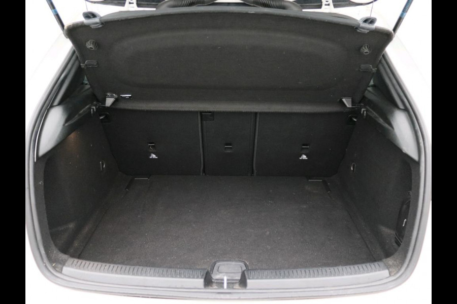 Mercedes-Benz A-Klasse 160 Business Solution Luxury Panorama Schuif-Kanteldak | Sfeerverlichting | Achteruitrijcamera | Stoelverwarming voor | Buitenspiegels elektrisch inklapbaar. Inclusief 24 maanden MB Certified garantie voor Europa. Mercedes-Benz A-Klasse 160 Business Solution Luxury Panorama Schuif-Kanteldak | Sfeerverlichting | Achteruitrijcamera | Stoelverwarming voor | Buitenspiegels elektrisch inklapbaar. Inclusief 24 maanden MB Certified garantie voor Europa.